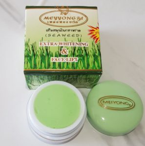Meyyong Seaweed Extra Whitening Moisturizer Cream