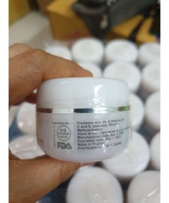 Snow White International Cream